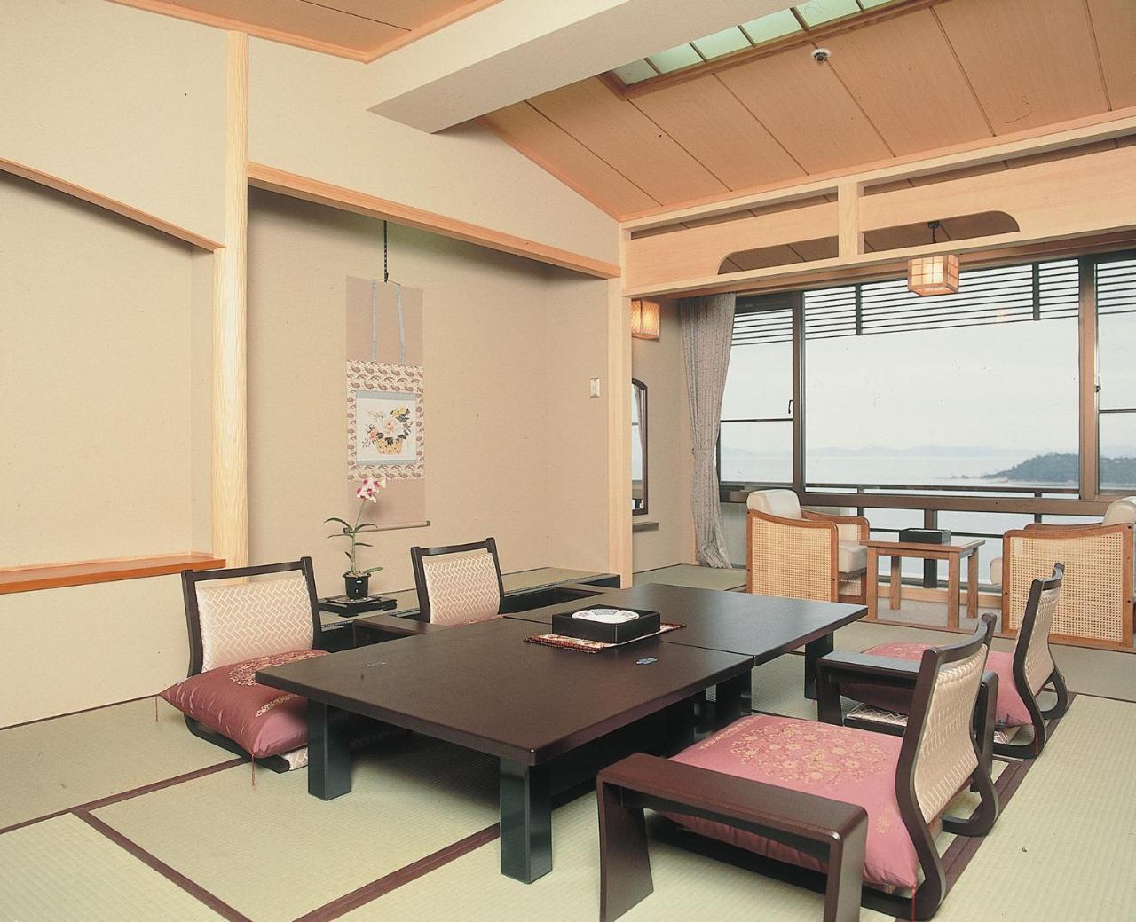Kira Kanko Hotel Nishio Exterior photo